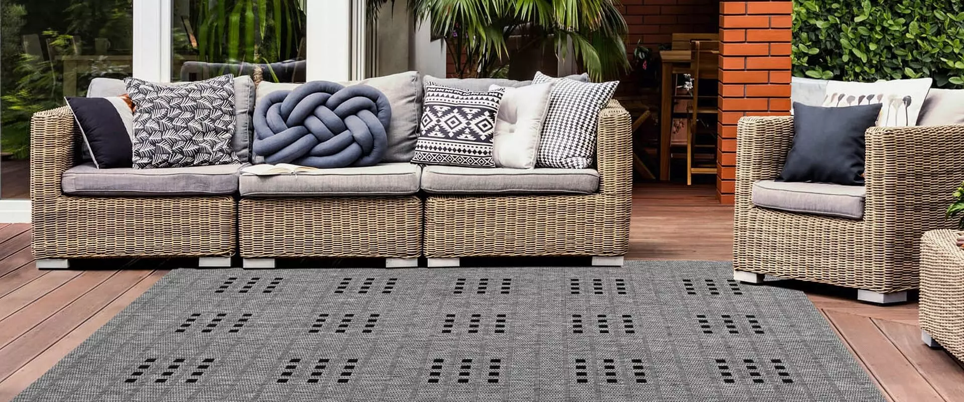 Tedd komfortosabbá teraszodat kültéri szőnyegekkel!
